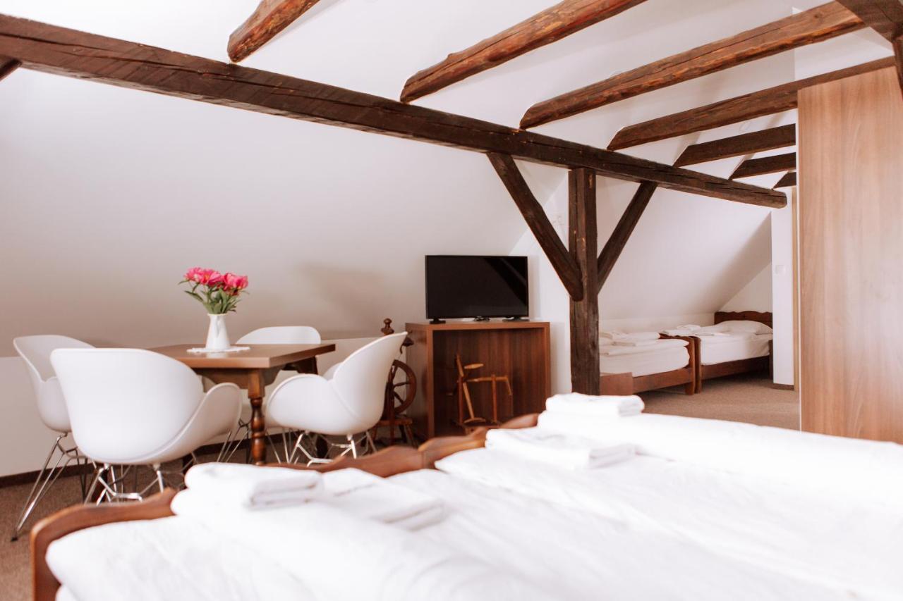 Gostisce Krivograd Hotell Prevalje Exteriör bild